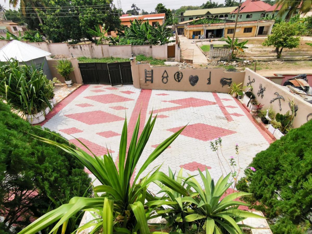 To Be Hotel คูมาซี ภายนอก รูปภาพ